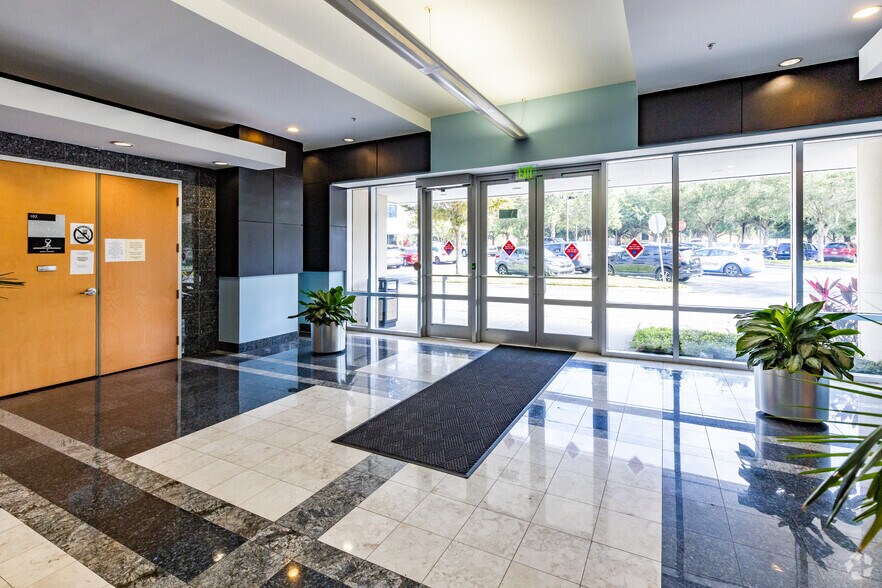 More Photos Of 6150 Metrowest Blvd, Orlando Medical For Lease