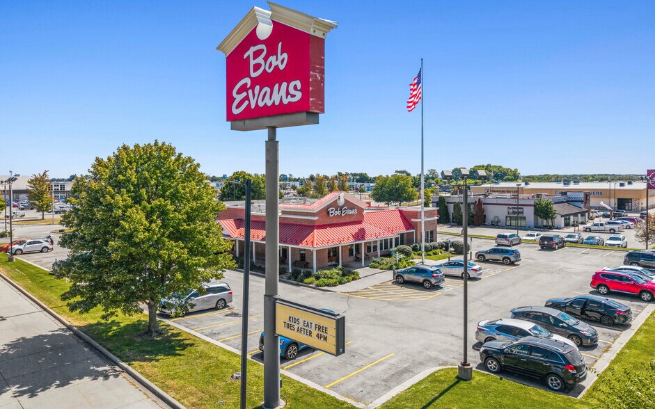 More Photos Of 4221 Conestoga Dr, Springfield Restaurant For Sale