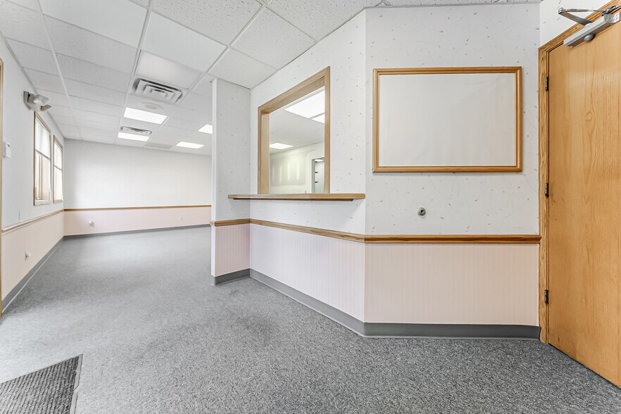More Photos Of 36595 Detroit Rd, Avon Medical For Lease