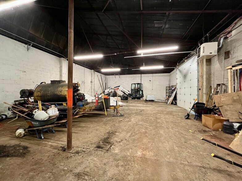 More Photos Of 1819 Lemoyne Ave, Syracuse Manufacturing For Sale