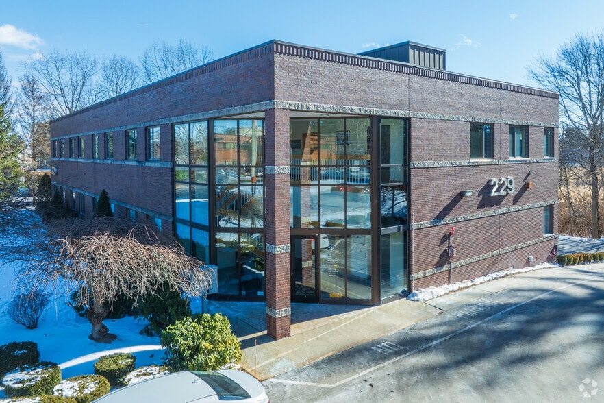 Primary Photo Of 229 Billerica Rd, Chelmsford Office For Lease