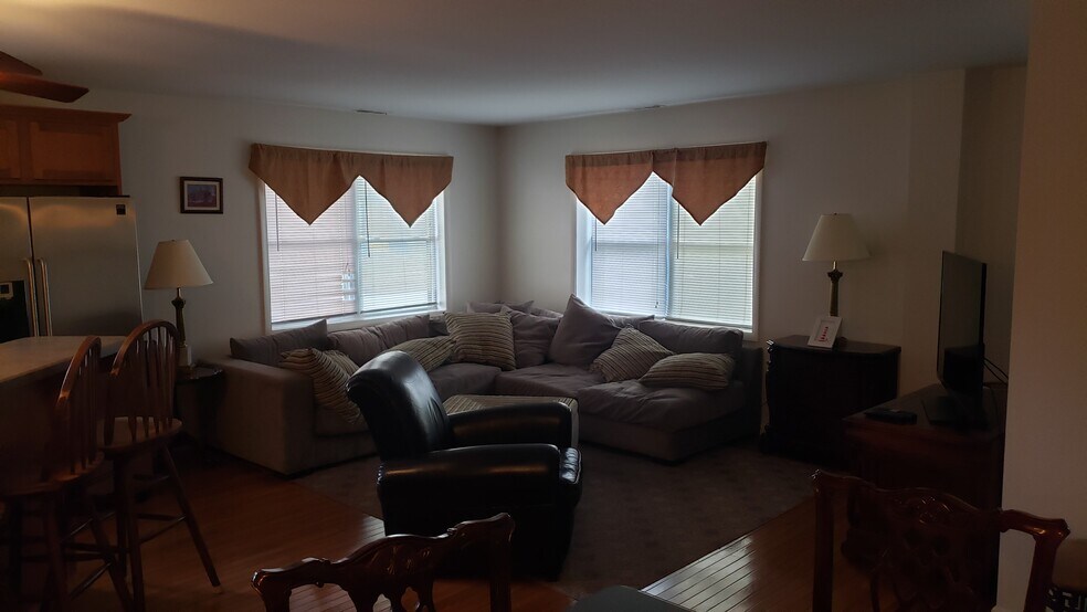 More Photos Of 420 Broadway, West Cape May Apartments For Sale