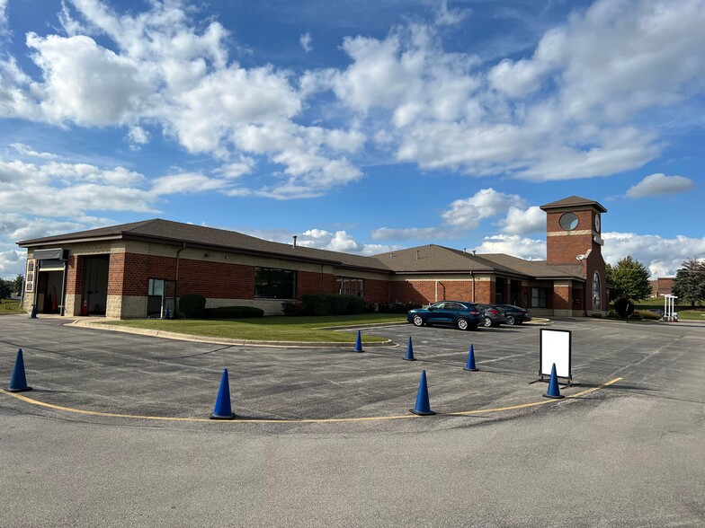 Primary Photo Of 2120 Main St, Batavia Carwash For Sale