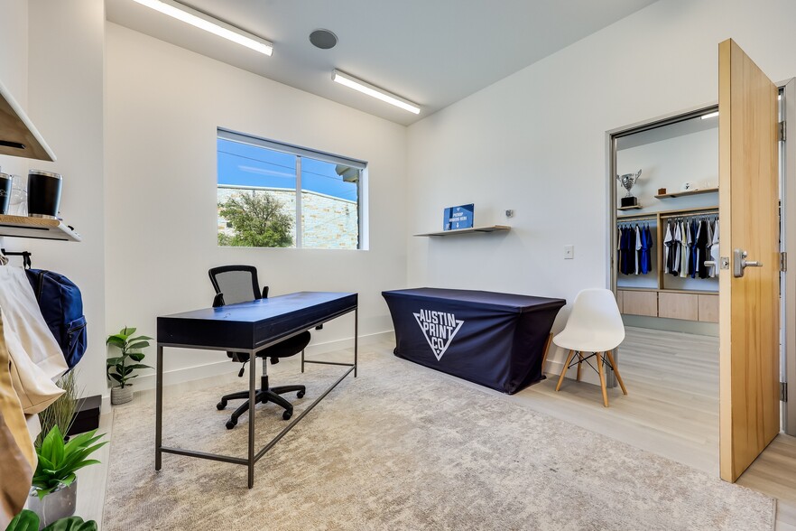 More Photos Of 2000 Windy Ter, Cedar Park Warehouse For Sale