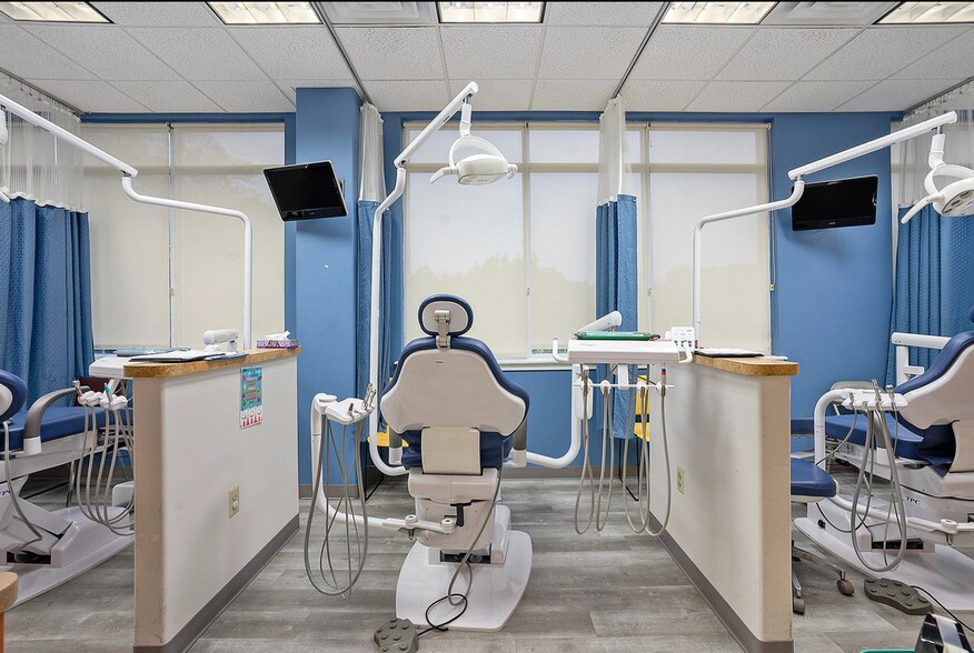 More Photos Of 2901 Dutton Mill Rd, Aston Medical For Sale