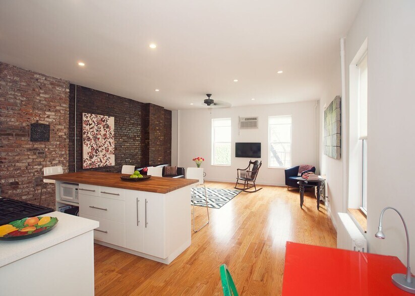 More Photos Of 5-46 50th Ave, Long Island City Storefront Retail Residential For Sale