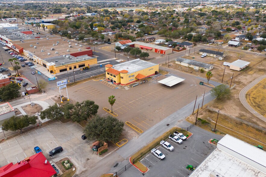 More Photos Of 305 Expressway 83, Mission Medical For Lease