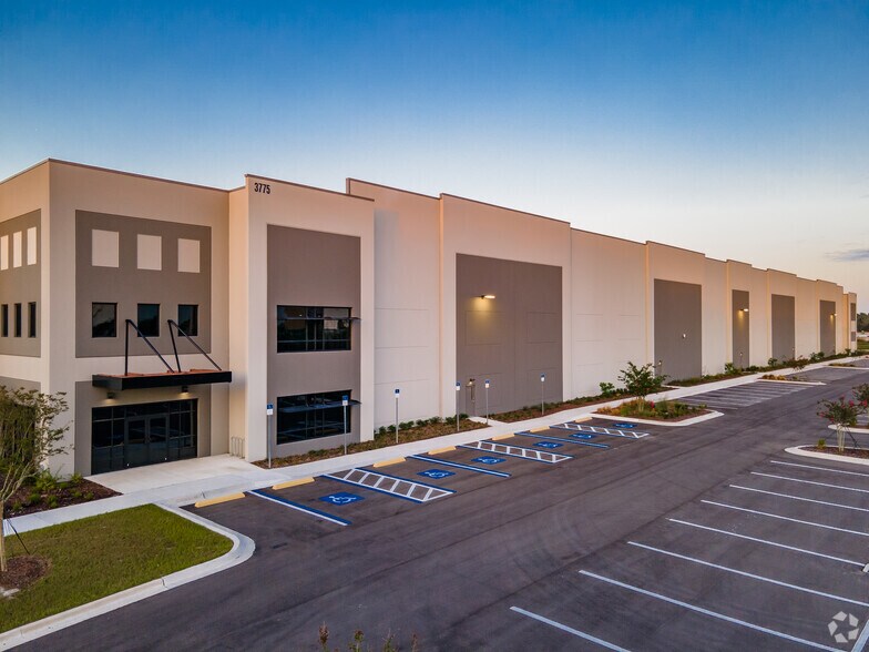 More Photos Of 3775 Fancy Farms Rd, Plant City Distribution For Lease