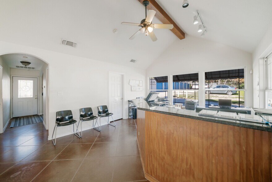 More Photos Of 145 Quail Run, San Marcos Self Storage For Sale