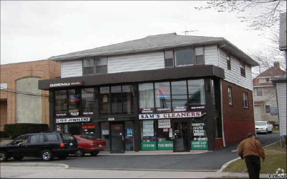 More Photos Of , Fort Lee General Retail For Sale