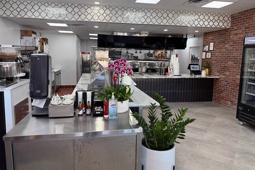 More Photos Of 4535 E Bay Dr, Clearwater Restaurant For Sale