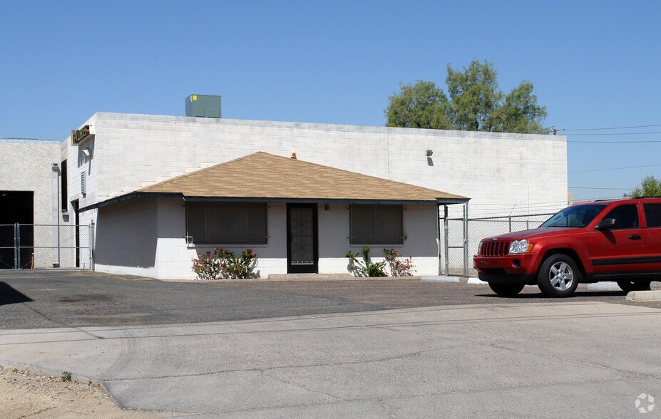 More Photos Of 9418 N 16th Ave, Phoenix Light Distribution For Sale