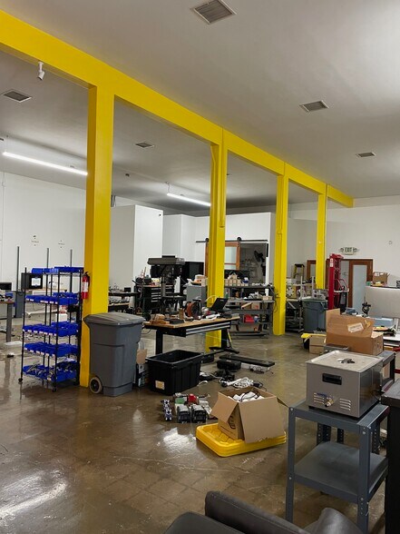More Photos Of 12031 Jefferson Blvd, Culver City Warehouse For Lease