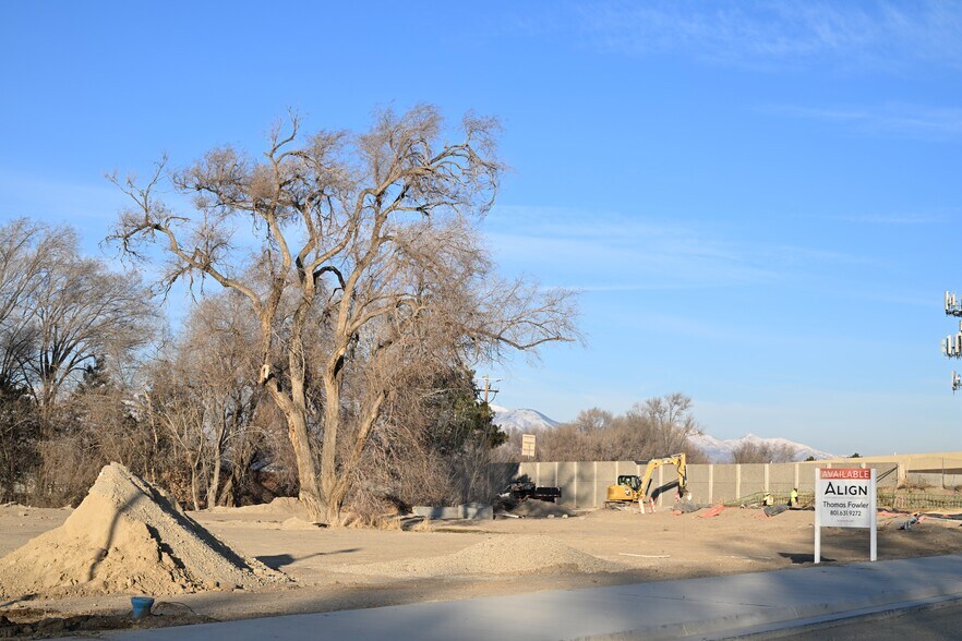 More Photos Of 13850 S Redwood Rd, Riverton Unknown For Lease