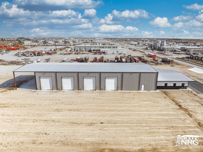 More Photos Of 10318 West County Road 157, Midland Warehouse For Lease