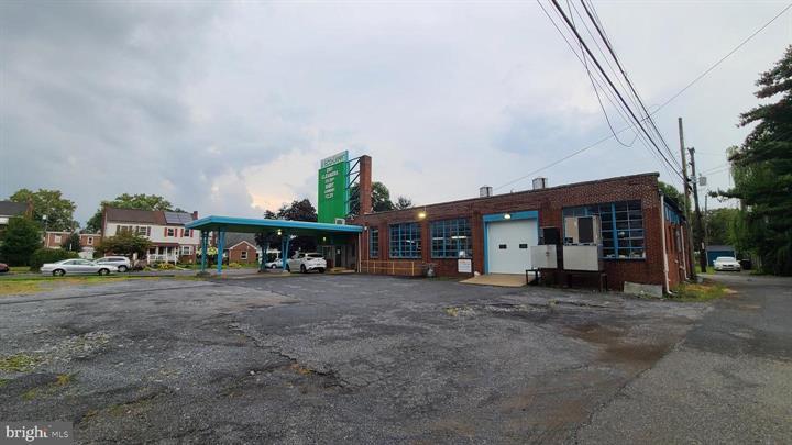 More Photos Of 3114 Hoffman St, Harrisburg Warehouse For Sale