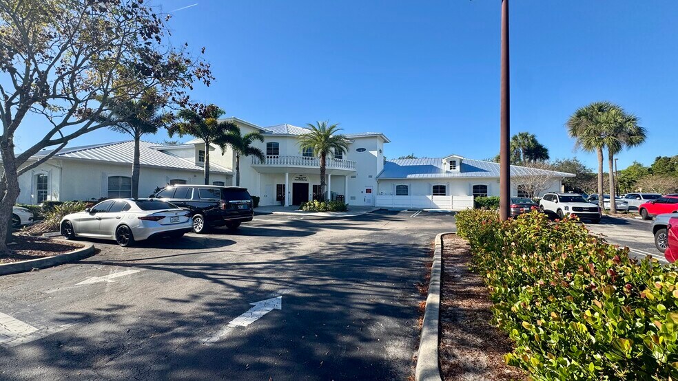 More Photos Of 145 NW Central Park Plz, Port Saint Lucie Medical For Lease