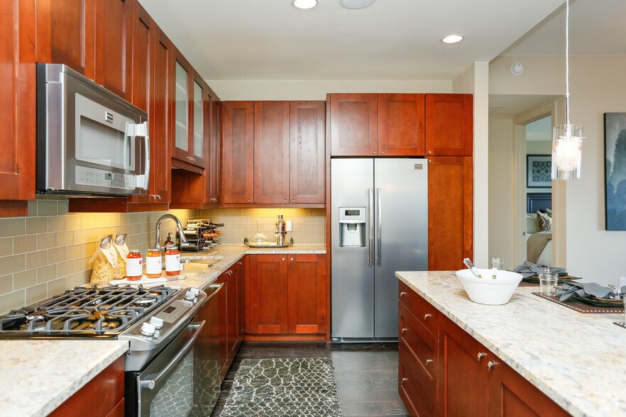 More Photos Of 2929 Weslayan St, Houston Apartments For Lease