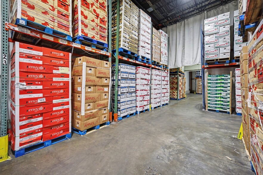 More Photos Of 10810 Withers Cove Park Dr, Charlotte Warehouse For Lease