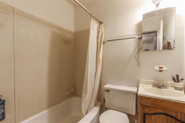 More Photos Of 401-405 S Central Ave, Marshfield Storefront For Sale