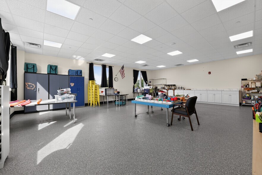 More Photos Of 1 Industrial Dr, Windham Schools For Sale