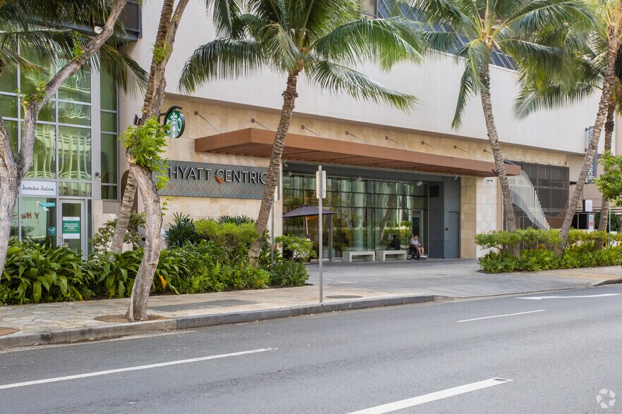 More Photos Of 2255 Kuhio Ave, Honolulu Hotel For Lease