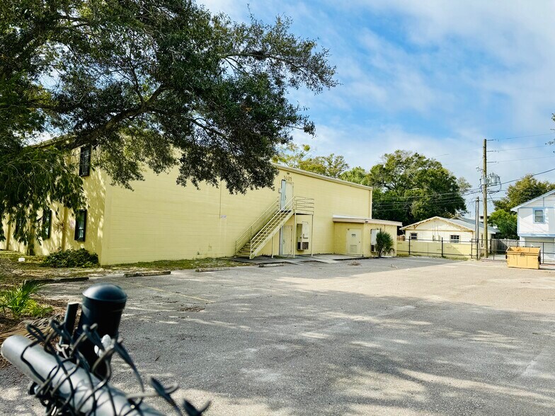 More Photos Of 1401 5th Ave N, Saint Petersburg Office Residential For Lease