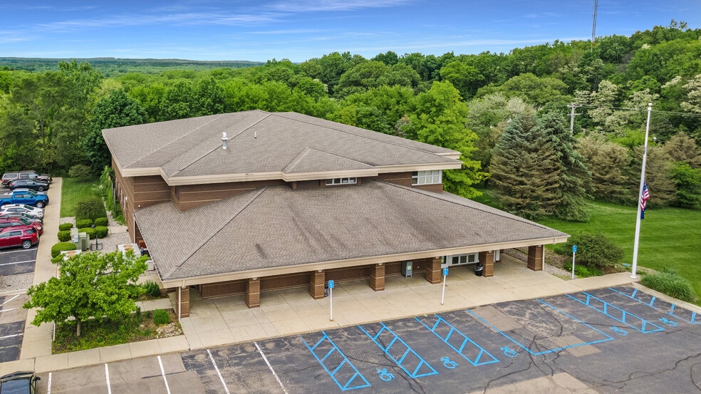 More Photos Of 7953 Adobe Rd, Kalamazoo Office For Sale