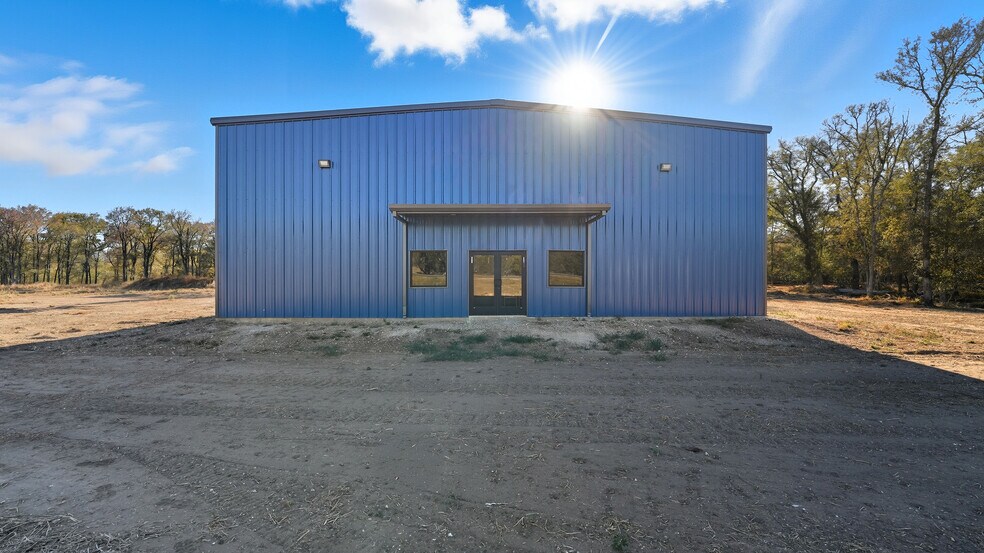 More Photos Of 5345 US 87, Stockdale Warehouse For Sale
