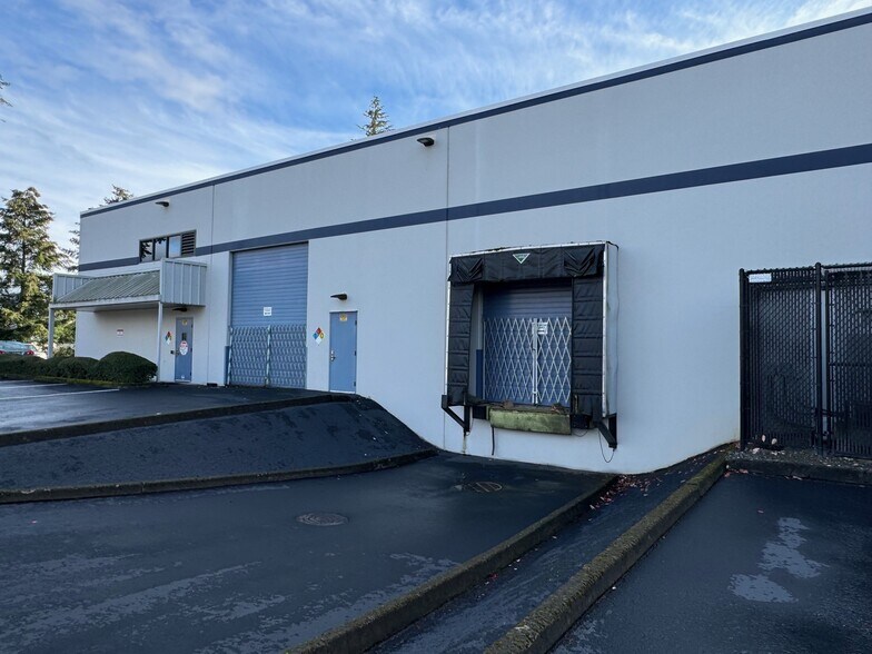 More Photos Of 1402 NE 136th Ave, Vancouver Service For Sale