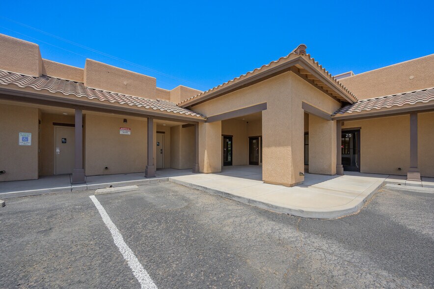 More Photos Of 1491 Palma Rd, Bullhead City Medical For Sale