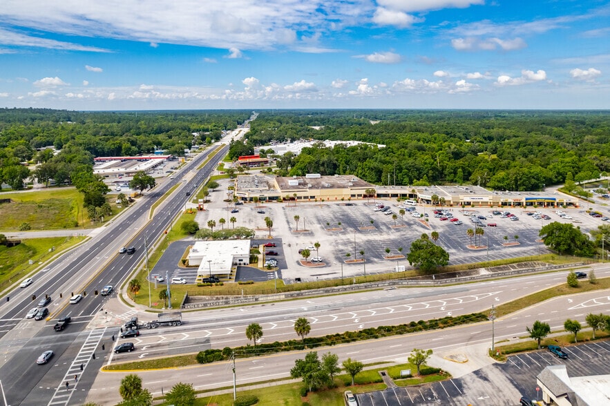 More Photos Of 19450 Cortez Blvd, Brooksville Unknown For Lease