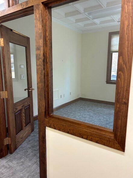 More Photos Of 125 N Lakeshore Dr, Lake Junaluska Office For Lease