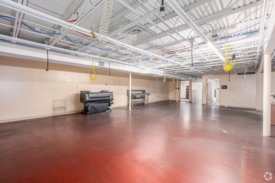 More Photos Of 10755 York Rd, Cockeysville Office For Sale