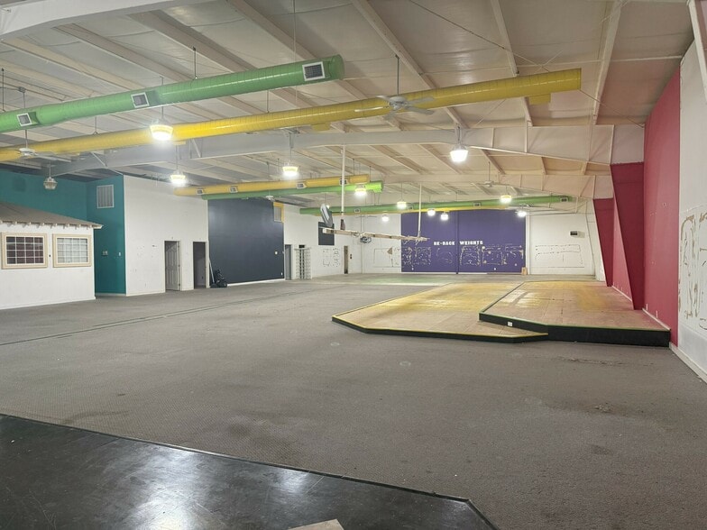 More Photos Of 1709 US-258, Tarboro Warehouse For Lease