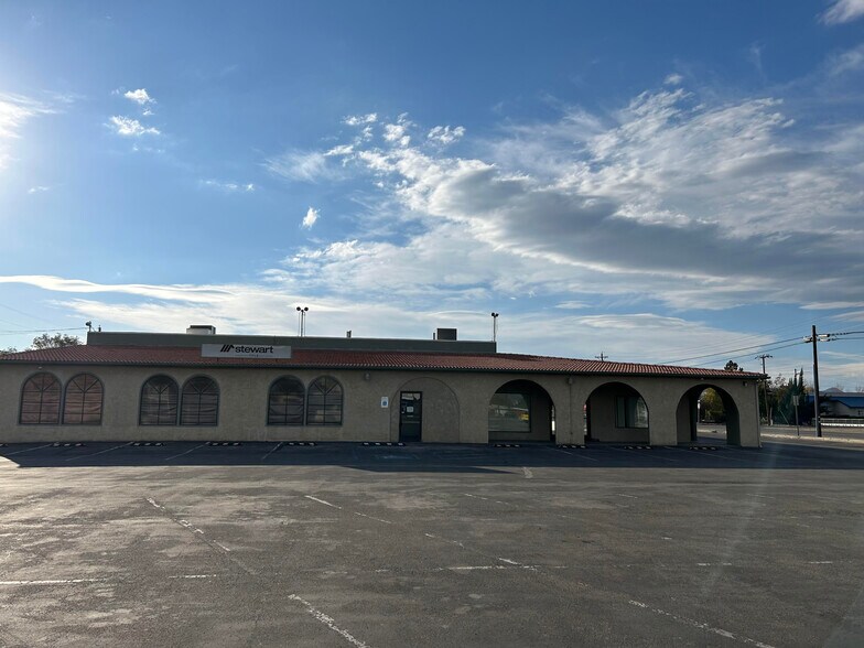 More Photos Of 215 W Bridge St, Yerington Freestanding For Lease