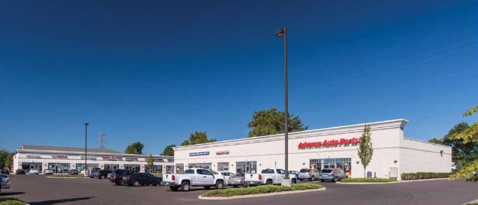 More Photos Of 145-185 Levittown Pky, Levittown Unknown For Lease