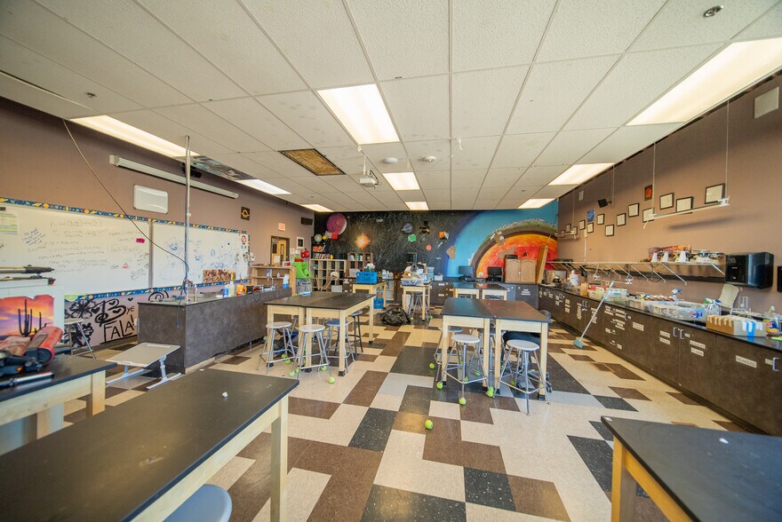 More Photos Of 3401 N Fort Valley Rd, Flagstaff Schools For Lease