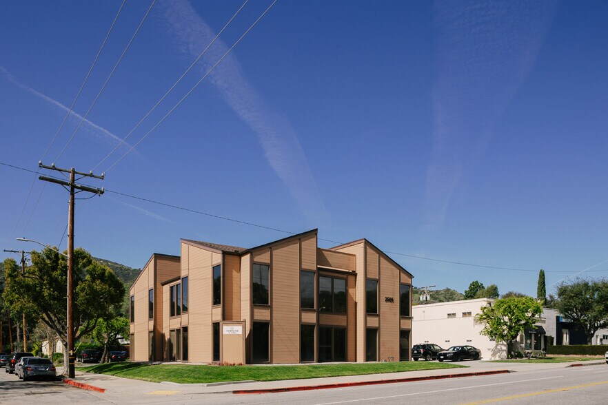 More Photos Of 2505 Canada Blvd, Glendale Office For Lease