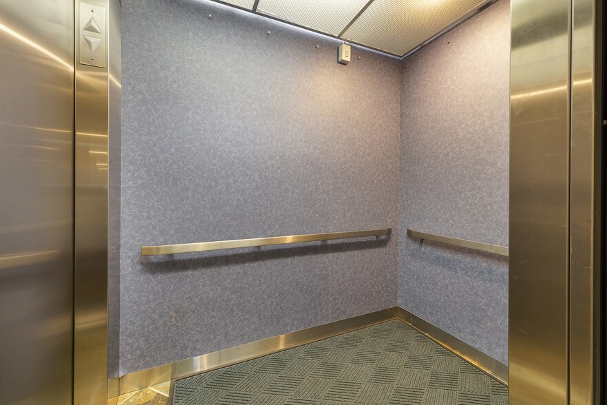 More Photos Of 188 E Bergen Pl, Red Bank Office For Sale