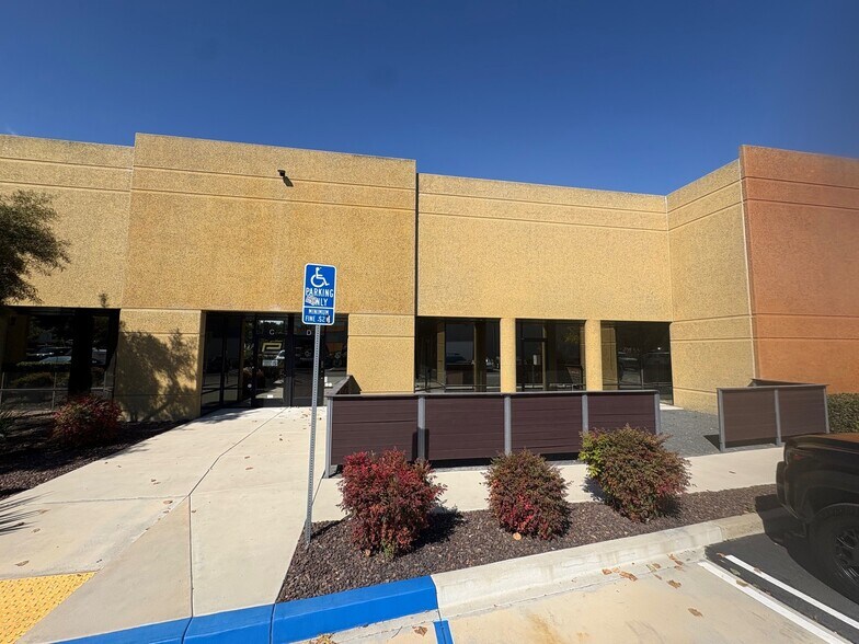 More Photos Of 2453 Cades Way, Vista Unknown For Lease