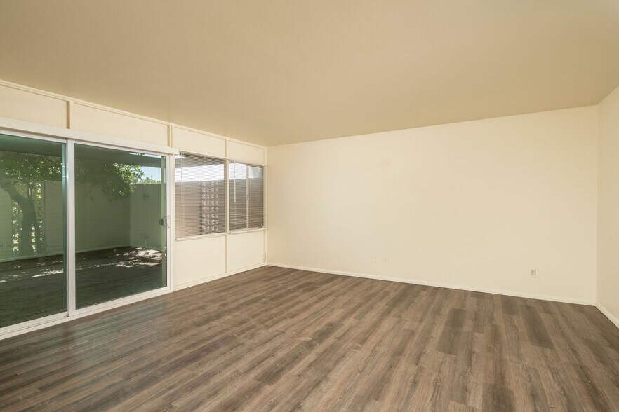 More Photos Of 5250 N 20th St, Phoenix Apartments For Sale