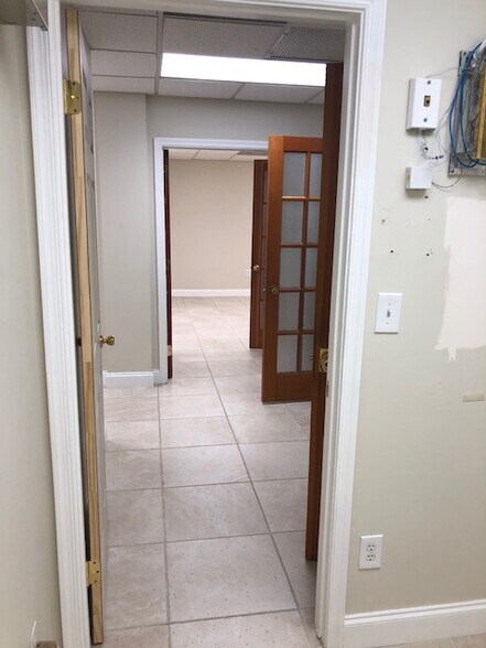 More Photos Of 3418 N Ocean Blvd, Fort Lauderdale Storefront Retail Office For Lease