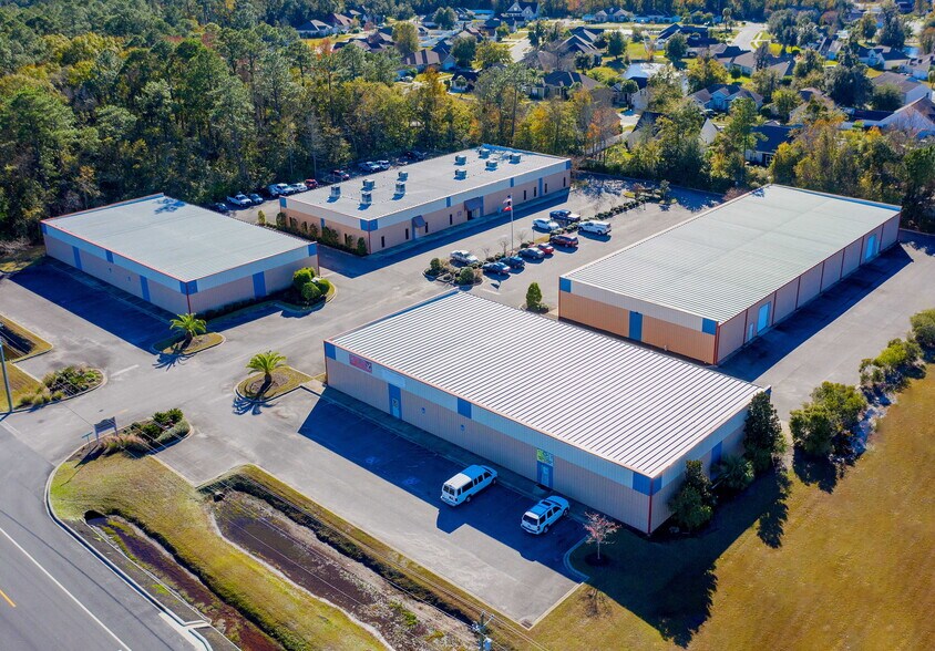 More Photos Of 200 Commerce Center Dr, Brunswick Warehouse For Sale