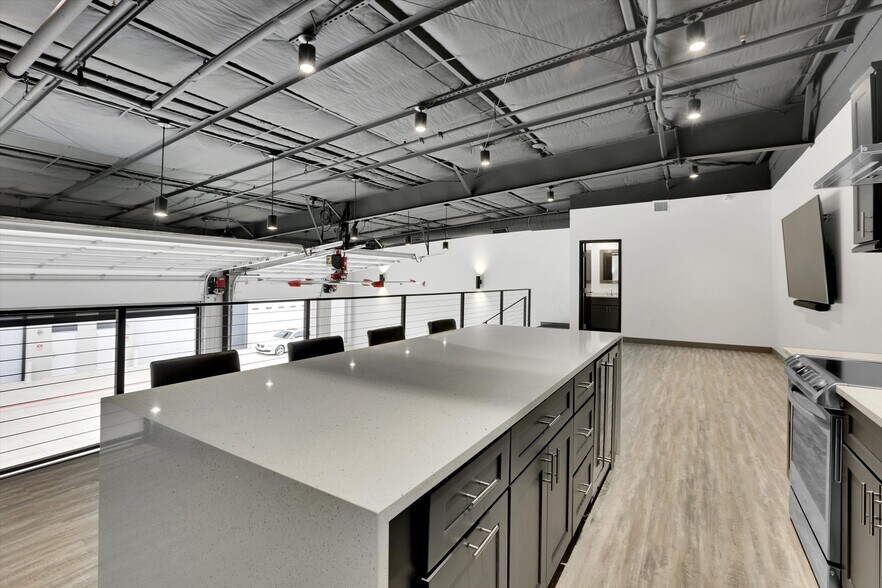 More Photos Of 6767 All Stars Ave, Frisco Showroom For Sale