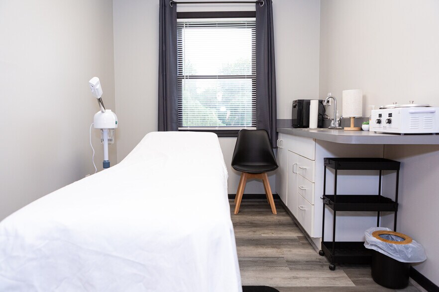 More Photos Of 340 W Grand River Ave, Webberville Medical For Sale