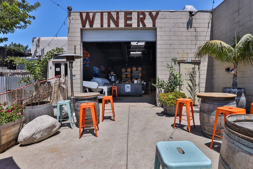 More Photos Of 118 S Cedros Ave, Solana Beach Storefront For Sale