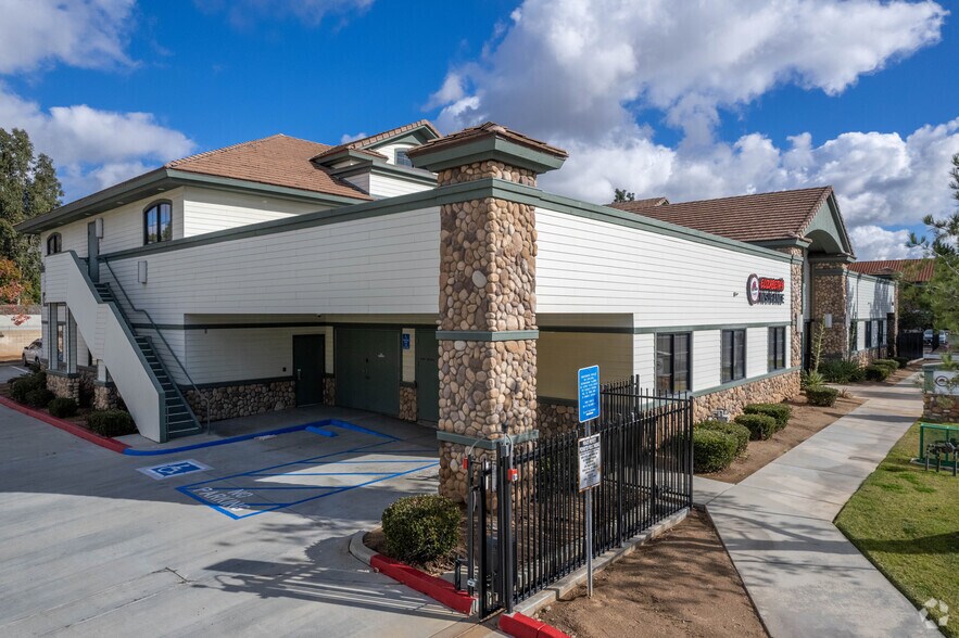 More Photos Of 23328 Olive Wood Plaza Dr, Moreno Valley Office For Lease