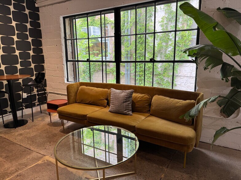 More Photos Of 4406 Beard Ave S, Minneapolis Coworking Space