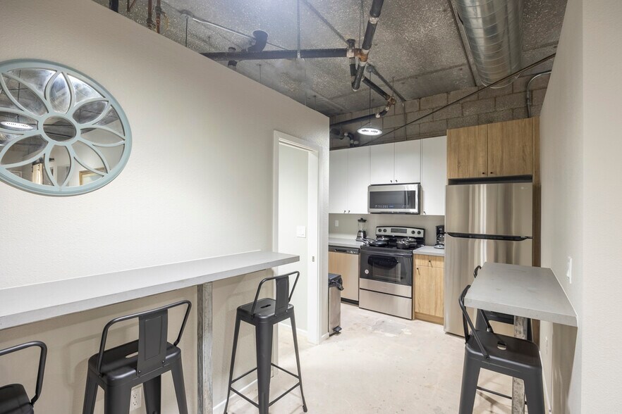 More Photos Of 1340 Imperial Beach Blvd, Imperial Beach Office For Lease